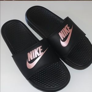 Nike Slides!!